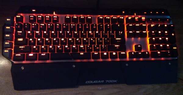 Клавиатура 700K и мышь 200M от Cougar – мечта геймера