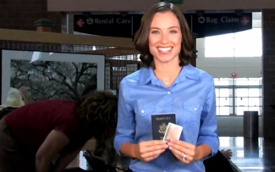 Аэропорт Нью-Йорка решил заменить живую помощь на образы виртуальных девушек