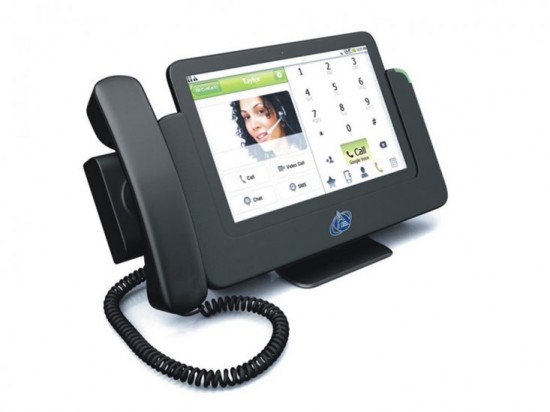 Док-станция для iPad превратит вашу таблетку в настольный видеофон