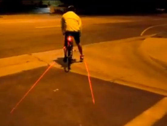 Laser-bike-lane Лазерная дорожка будет отличным помощником велосипедистам
