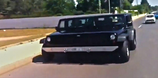 Два джипа Wrangler сливаются в одного внедорожного монстра