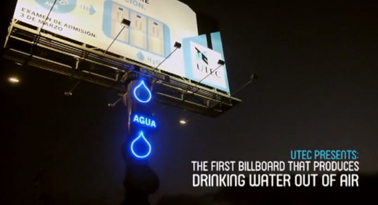 Билборд в Перуанской пустыне превращает влажность воздуха в питьевую воду