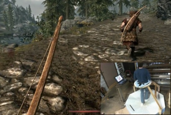 Беговая дорожка с виртуальной реальностью использует ноги как игровой контроллер