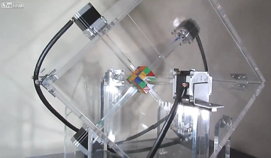 fast-rubiks-cube-robot