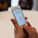 Соски как инструмент для разблокировки iPhone 5S