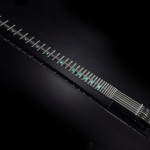 Первая в мире титановая гитара без головы и деки  