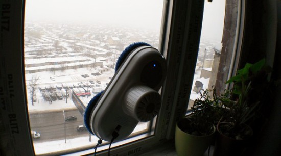 Обзор робота-мойщика окон Hobot 168