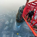 Видео GoPro: двое взбираются на второе по высоте здание в мире