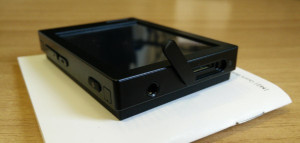 Медиаплеер M2 и наушники EK2 от компании Cowon для ценителей высококачественного звука